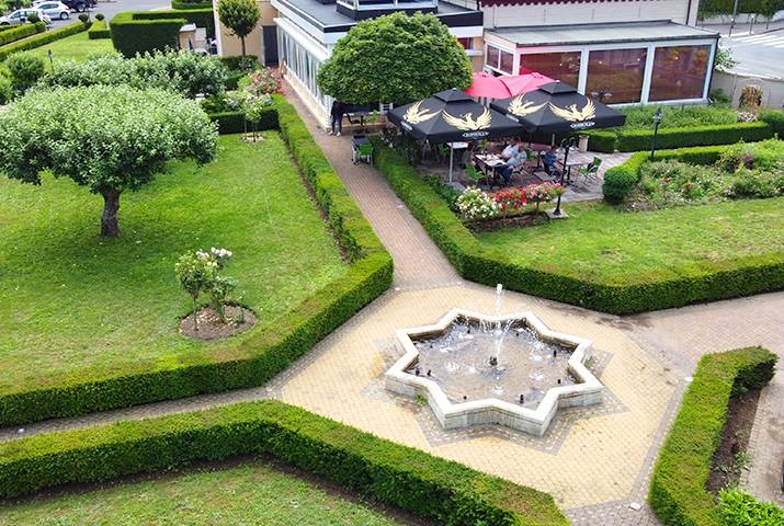 Le restaurant - Les Buffets de la Roseraie - Restaurant Fumay - Buffet Fumay